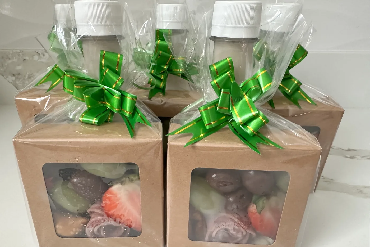 Cajas de charcutería para regalar, con lazo verde y ventana transparente